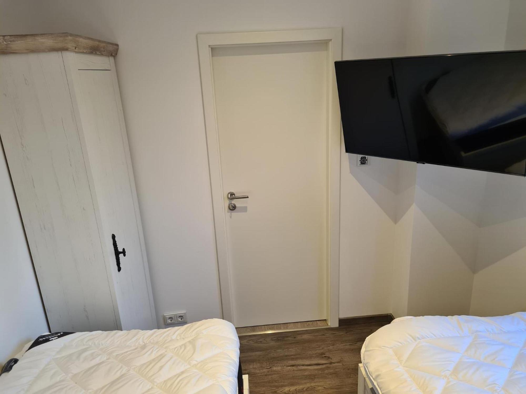 Ferienhaus-Hornhecht Dornumersiel Esterno foto